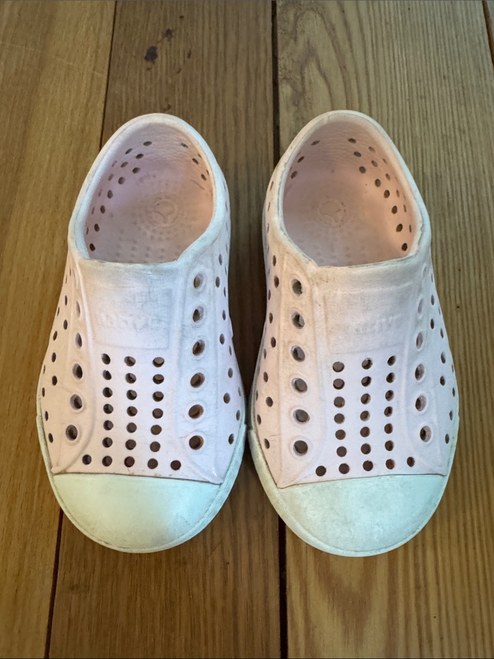 Native Shoes Kids Slip-On Sandals in Pale Pink